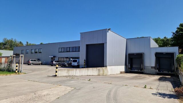 Bedrijfsgebouw te huur in Ranst