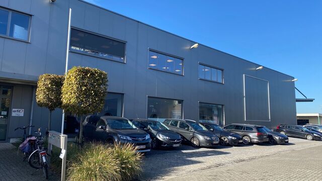 Gebouw voor gemengd gebruik te huur in Wijnegem