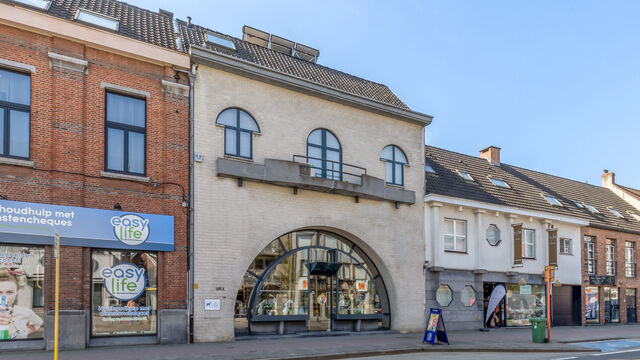 Gebouw voor gemengd gebruik te koop in Malle