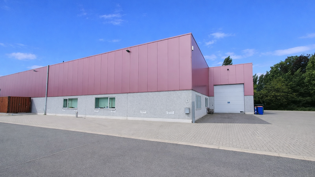 Industrieel gebouw te huur in Wommelgem