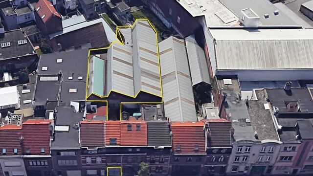 Industrieel gebouw te koop in Antwerpen