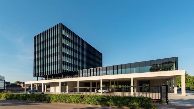 Square One, High-end kantoren te Geel