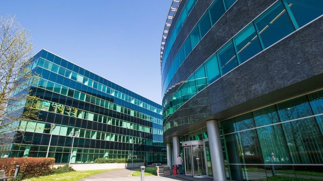 Kantoorgebouw te huur in Antwerpen Berchem