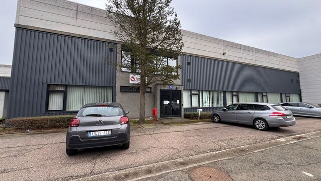 Het betreft de verhuur van verschillende KMO-units met kantoren, gelegen in bedrijvenpark Kontich I & II. Het bedrijvenpark is uitstekend gelegen langs de Prins Boudewijnlaan, in de onmiddellijke nabijheid van de op- en afrit Kontich van de E19 (Antwerpen