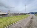 Op een centrale locatie te Dendermonde, gelegen in de industriezone 'Hoogveld', bieden wij deze logistieke ruimte te huur aan op een terrein van ca 25 323 m². Deze logistieke ruimte ligt op 1 minuut rijden van de N41 (Rijksweg) en is tevens gelegen nabij