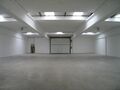 Het betreft de verhuur van een magazijn in het bedrijvenpark De Delften te Westmalle. Deze locatie is eenvoudig bereikbaar via de afrit Zoersel op de E34 (Antwerpen-Turnhout) ofwel de afrit Brecht op de E19 (Antwerpen-Breda).
Dit magazijn heeft een opper