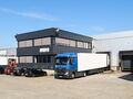Het betreft de verhuur van een modern logistiek gebouw gelegen te Willebroek. Deze site ligt nabij de A12 (Antwerpen - Brussel) en de containerterminal van Willebroek. 

Het betreft een totale oppervlakte van ca. 7730 m², bestaande uit ca. 7529 m² opsla