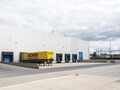 Het betreft de verhuur van 2 logistieke units logistieke nieuwbouw-hub op een strategische locatie in Zele, op een afstand van 1,5 km van de E17 (Antwerpen - Gent)

De 2 units kunnen samen of apart gehuurd worden.

UNIT 1 - magazijn van ca. 7 663 m² met 