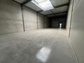 Het betreft de verhuur van een uitstekend gelegen nieuwbouw KMO-unit aan de Maccabilaan te Hoboken. Dit project ligt op een boogscheut van het centrum van Antwerpen en biedt een prima verbinding met de belangrijkste snelwegen (A12/E19/E17). 

De KMO-unit 