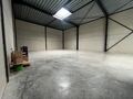 Het betreft een KMO-unit gelegen in het nieuw aangelegde bedrijvenpark 'La Brique'. De site geniet van een goede bereikbaarheid via de E313 (Antwerpen–Luik) en de nabijheid van de stad Lier.
Het pand omvat een totale oppervlakte van ca. 332 m², waarva